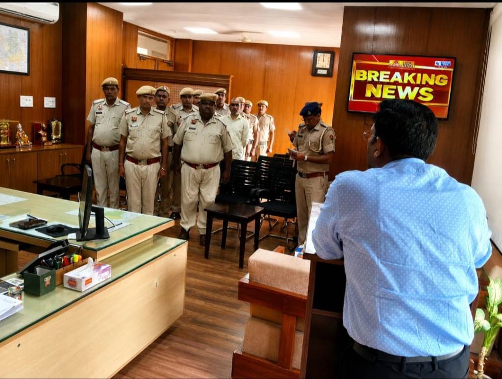Vigilance and discipline at police checkpoints are paramount no negligence in duty will be tolerated SP Vinod Kumar